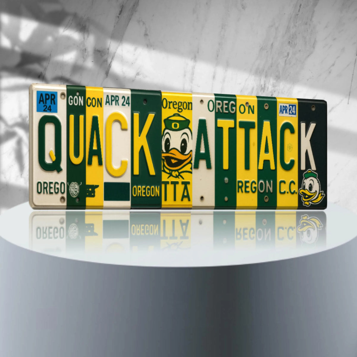 Quack Attack License Plate Sign – Oregon Ducks Metal Wall Art | Green & Yellow Fan Cave, Dorm and Tailgate Decor (16×6)