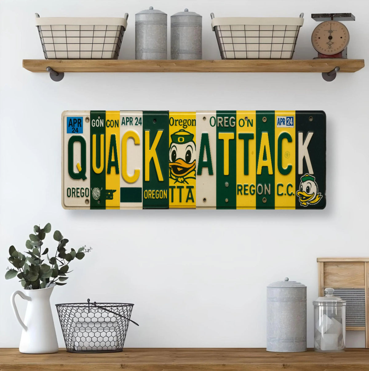 Quack Attack License Plate Sign – Oregon Ducks Metal Wall Art | Green & Yellow Fan Cave, Dorm and Tailgate Decor (16×6)